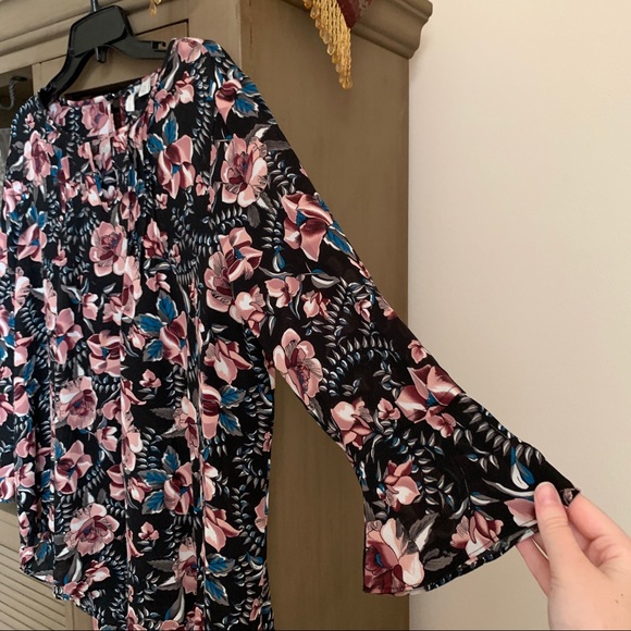 Cato Floral Blouse - Picture 4 of 5